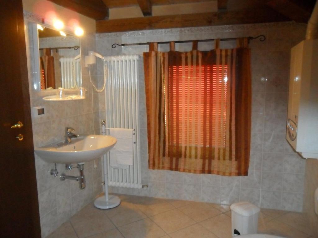 Hotel San Francesco Budrio  Phòng bức ảnh