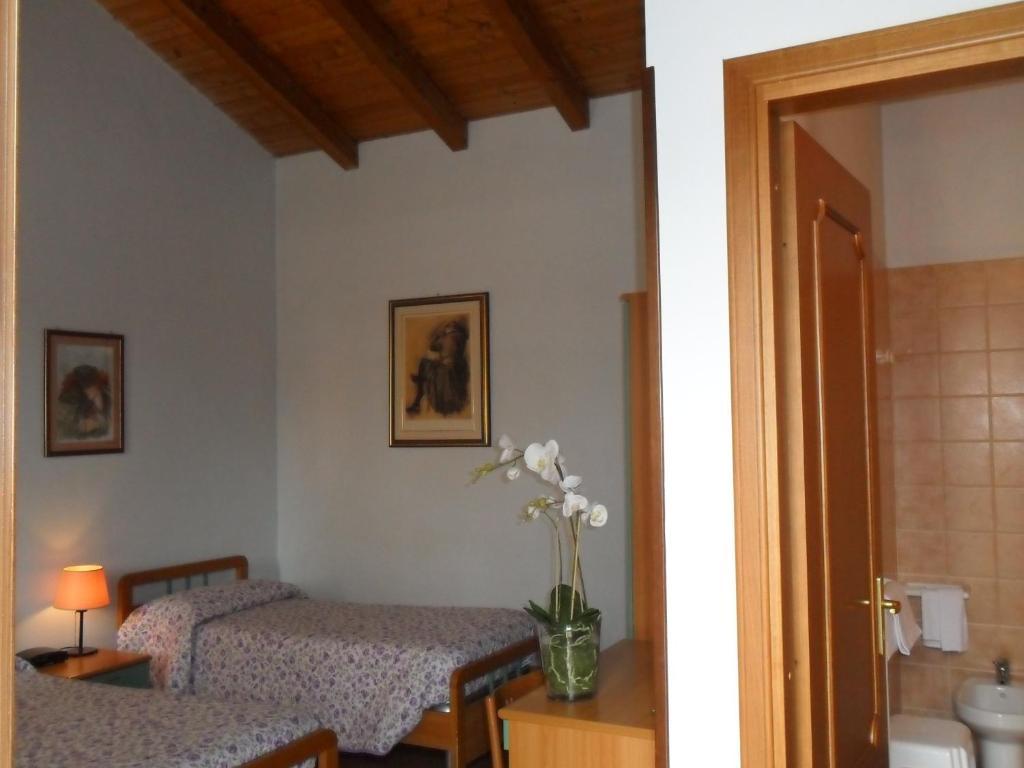 Hotel San Francesco Budrio  Phòng bức ảnh